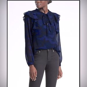 BANANA REPUBLIC  CAMO PRINT TIE NECK shirt BLOUSE Top